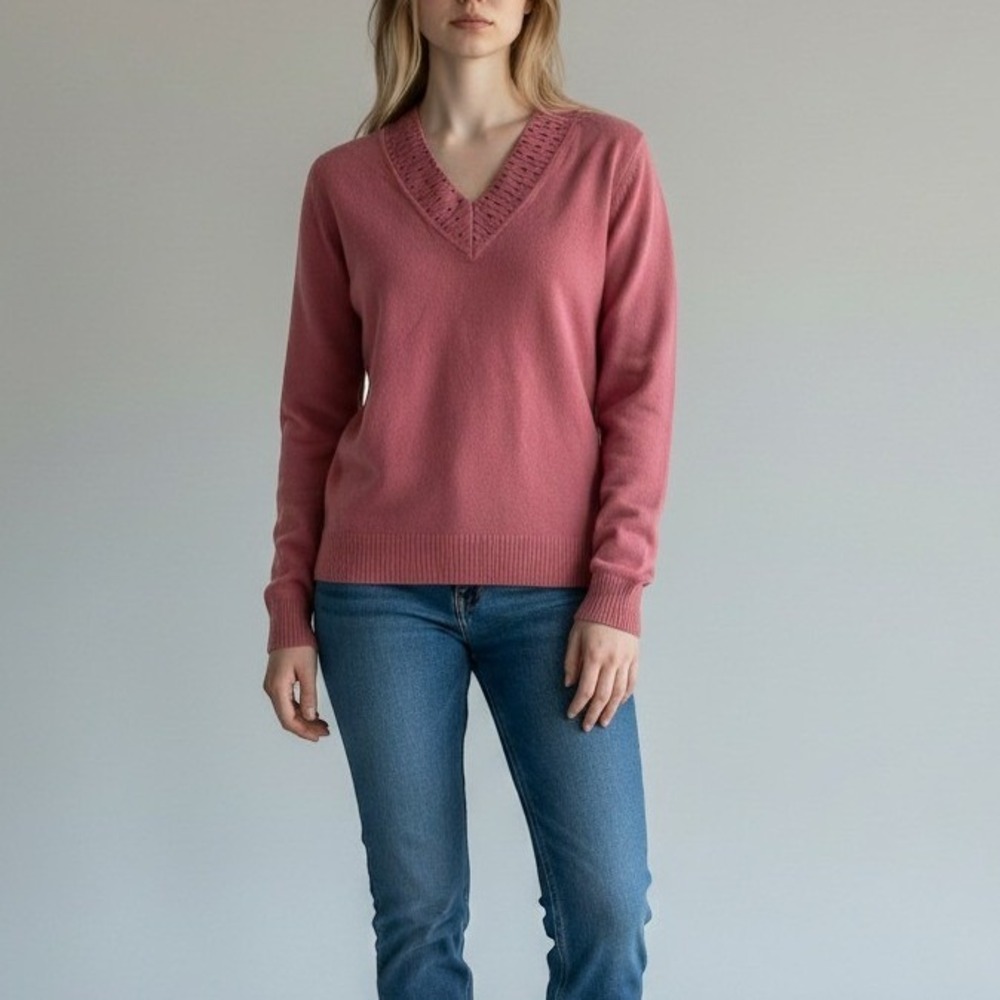 Unknown Brand V-Neck Sweater Medium Pink Rhinestone Embellished Long Sleeve